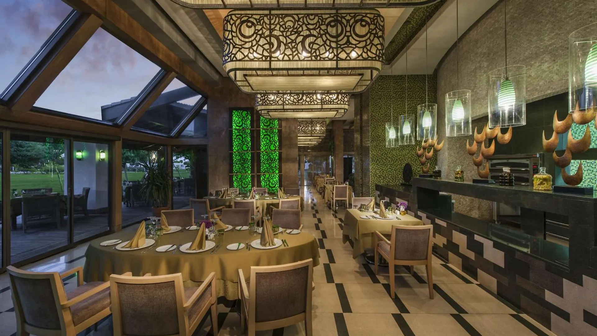 Hilton Dalaman Sarigerme Resort & Spa 5*,  Tyrkiet